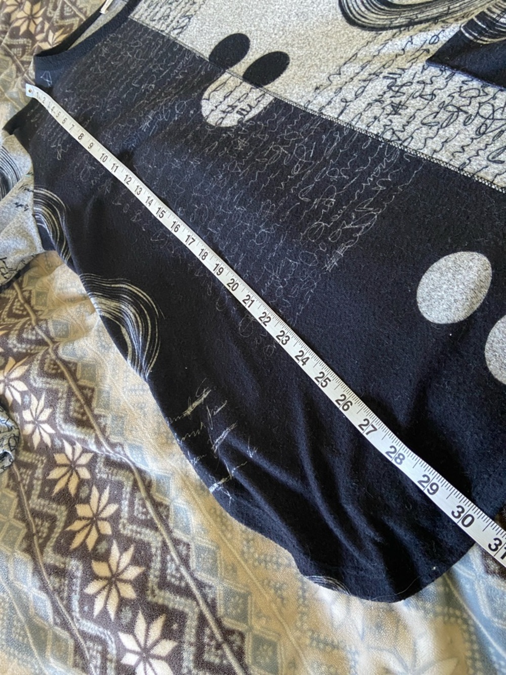 Jess & Jane tunic abstract design relaxed fit script motif Size Large - Picture 9 of 9